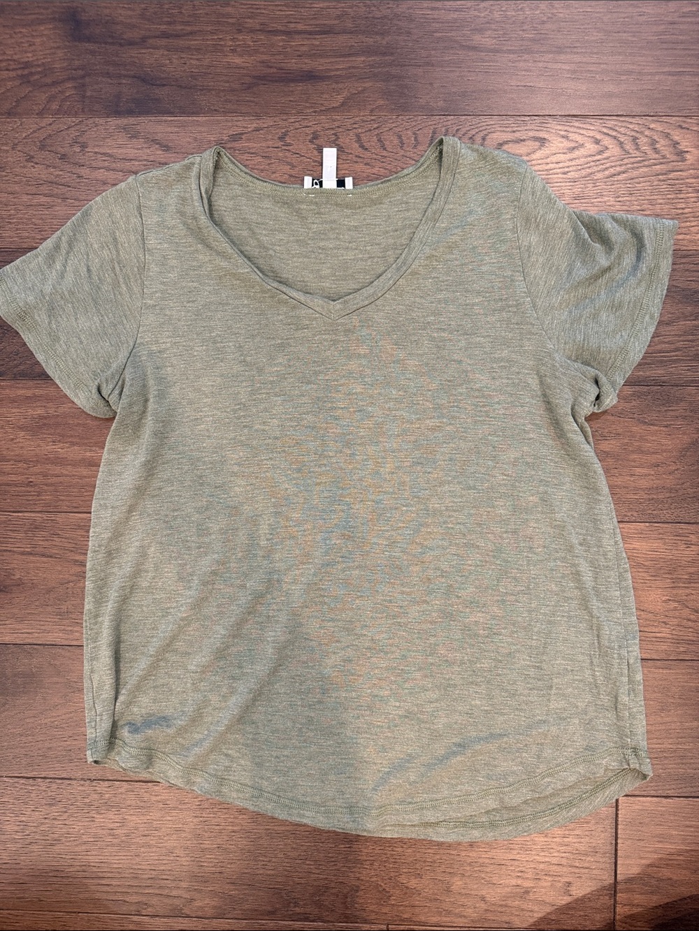 Jessica Simpson Short Sleeve Asymmetric V-Neck Green Size Large - C45-038